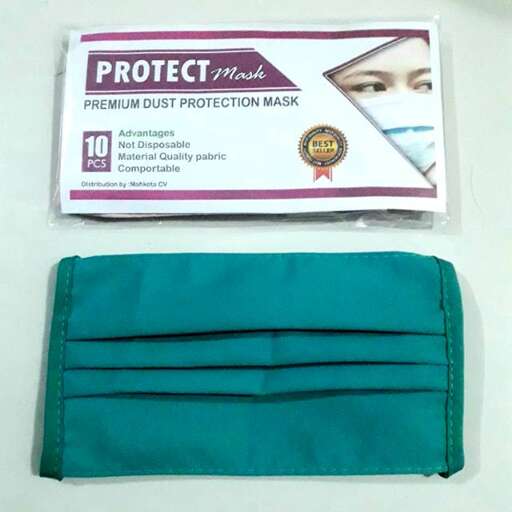 a small pouch with a label and a label.