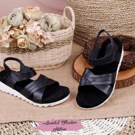 i love these shoes for a baby girl!