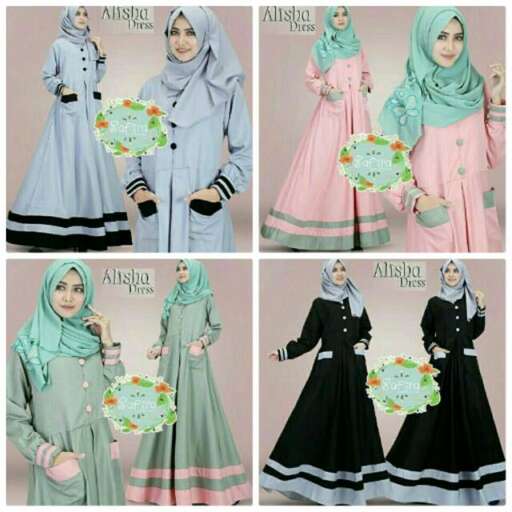 women in the traditional dress