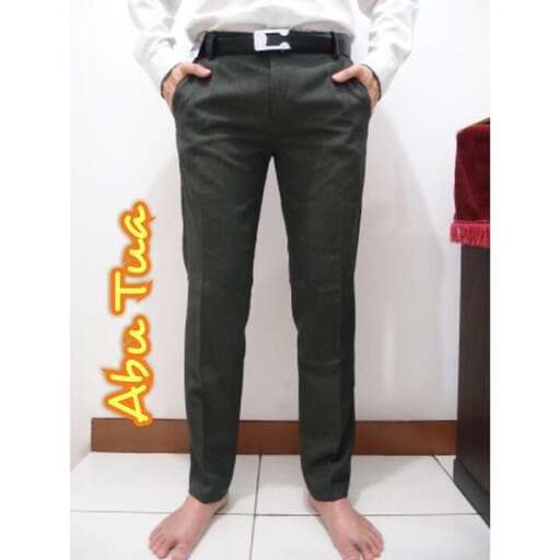 a pair of jeans with a white shirt and black jeans.