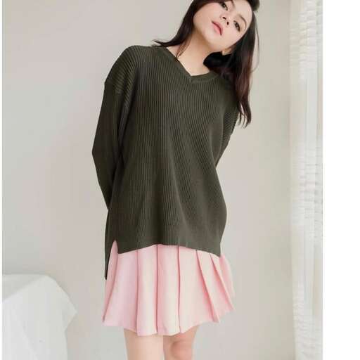 i love the color of this sweater.