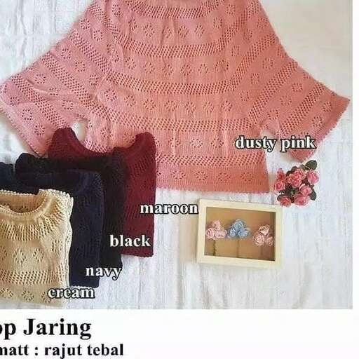 a picture of some clothes and some fabric