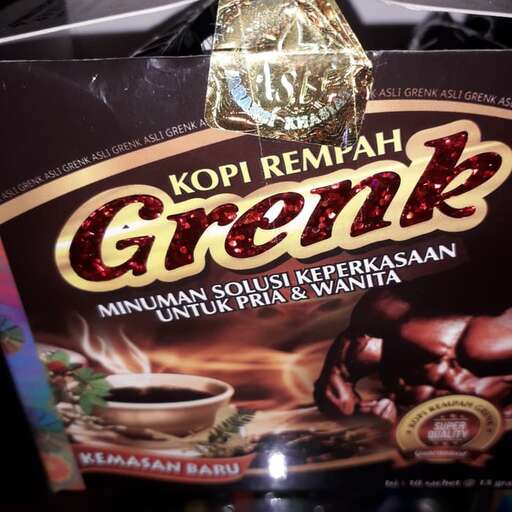 a box of coffee cups