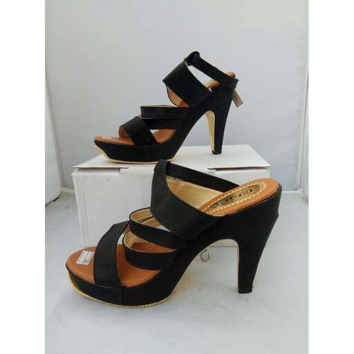 i love these shoes for a wedding.