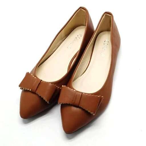 i have a pair of shoes that are too cute for me.