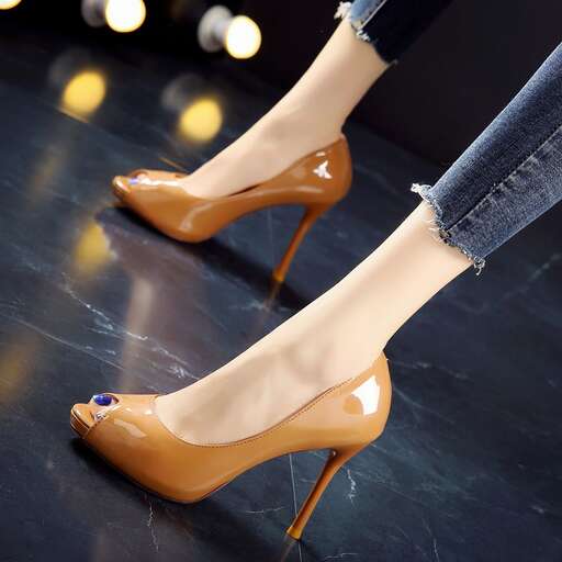 the shoes are made of leather and they are a must!