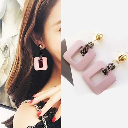 earrings with a twist - -