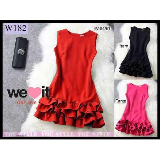 i love the dress in this color.