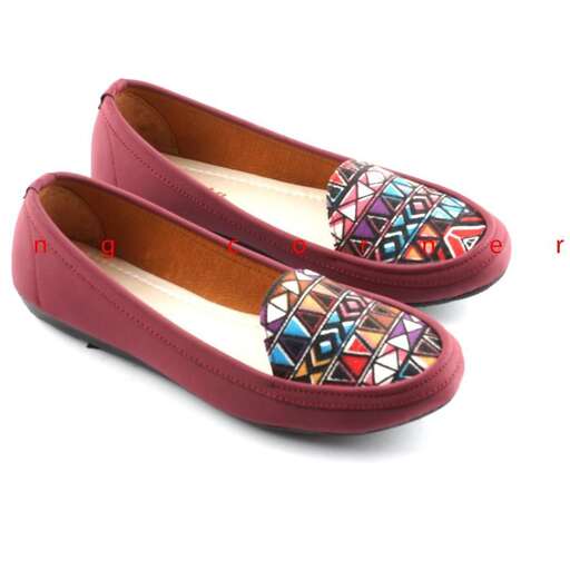 i'm not sure if i could get a pair of shoes, but i'm not sure what they are.