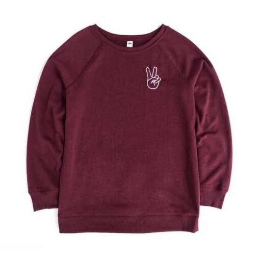 i'm in love with this sweatshirt.