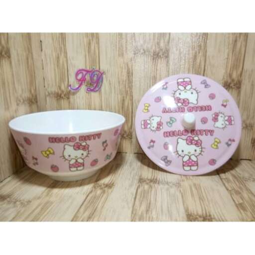 pink and white bowl and bowl set for a girl's birthday