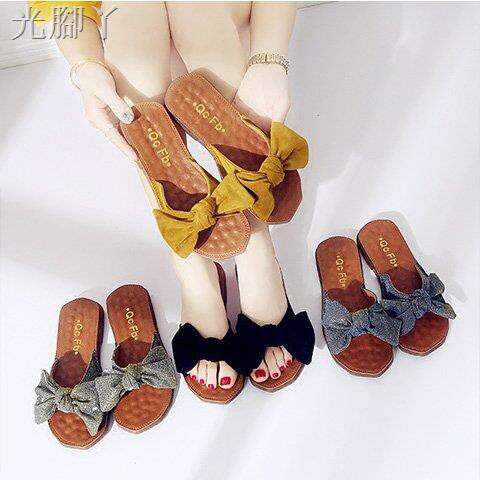 i'm not sure what these shoes are but i'm not sure if they are cute.