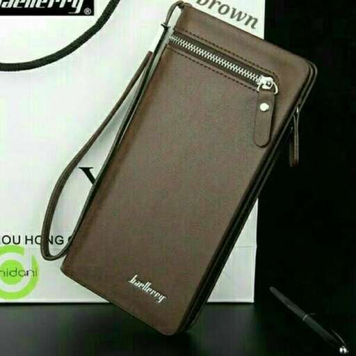 a case that is made out of a leather case.