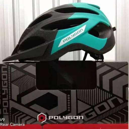 the helmet is a bit too big for the helmet.