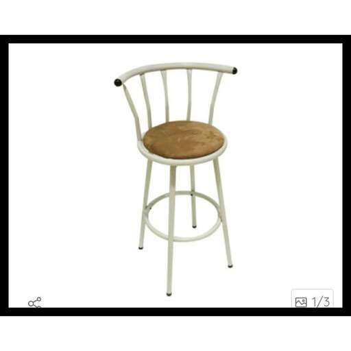 chair in black